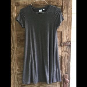 Women’s grey dress.